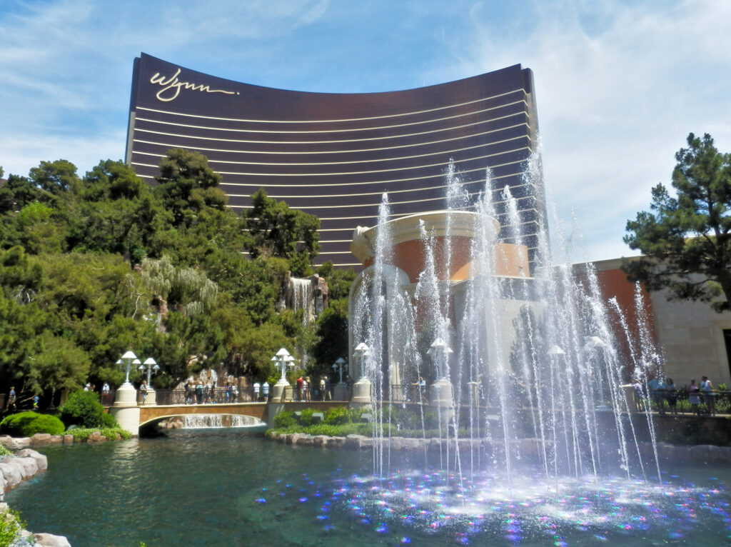 3-luxurious-places-to-visit-in-las-vegas-2